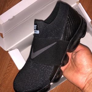 Nike vapor max 2 triple black